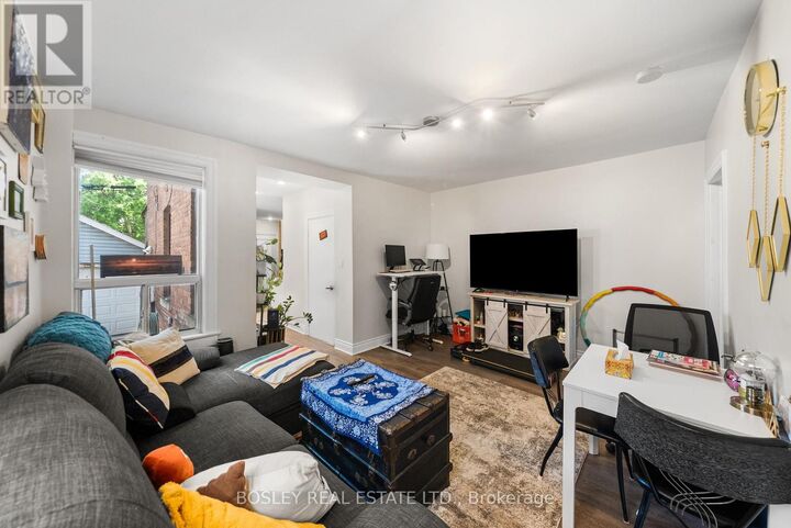 Property Photo:  229 Woodbine Avenue Main  ON M4L 3P3 