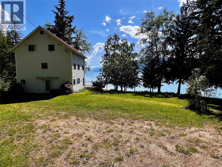 Property Photo: 620 Applegrove Road BC V0G 1K0