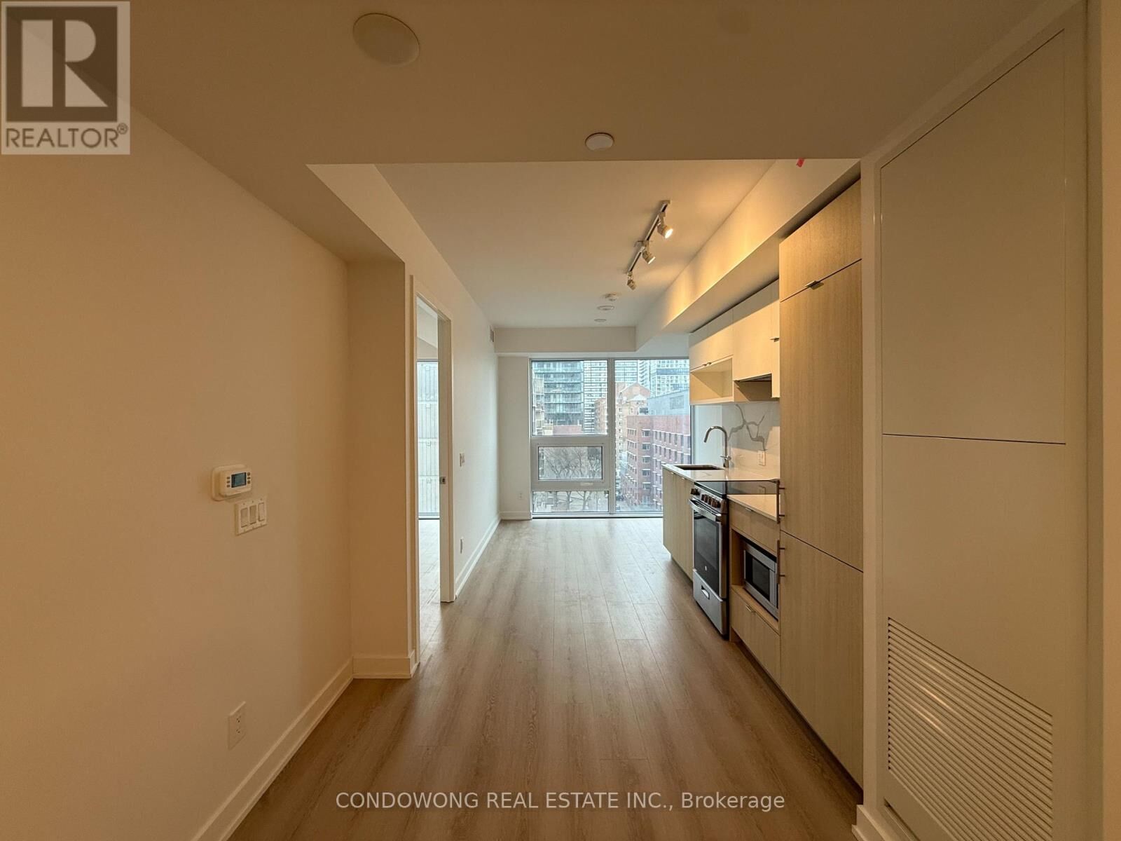 Property Photo:  100 Queen Street East 901  ON M5C 0B5 