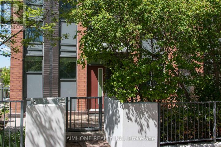Photo de la propriété:  26 Churchill Avenue Th120  ON M2N 0J3 