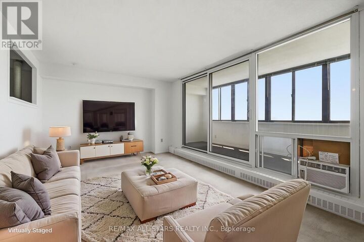 Property Photo:  1338 York Mills Road 1204  ON M3A 3M3 