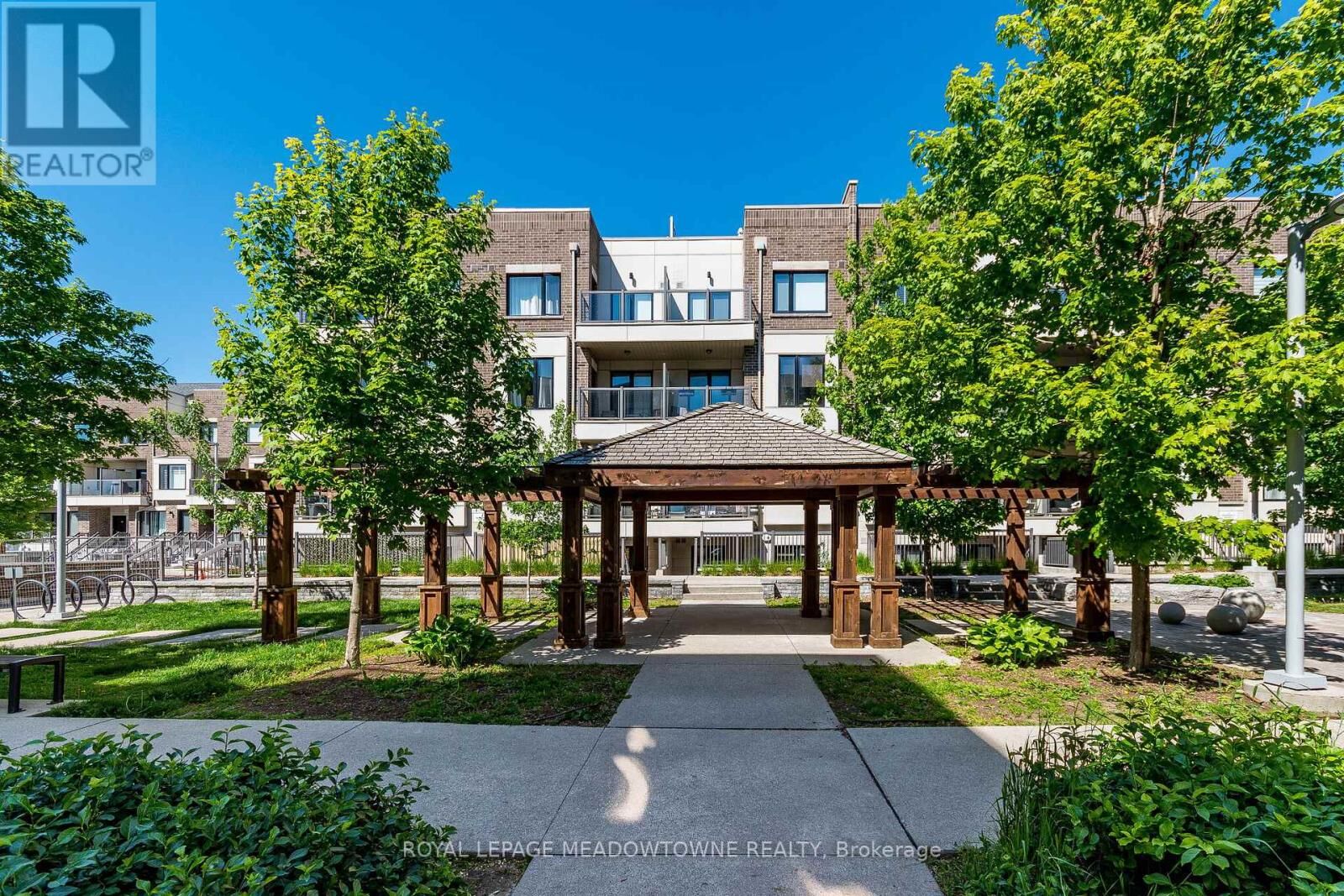 Photo de la propriété:  6 Drummond Street 311  ON M8V 2V9 