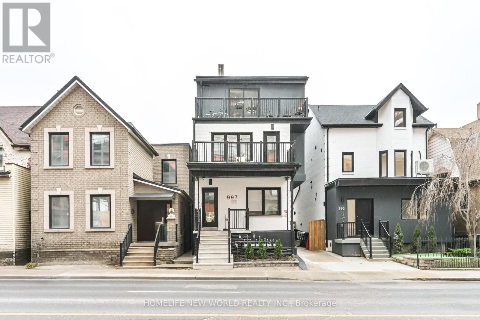 Property Photo:  997 Dufferin Street Lower  ON M6H 4B2 