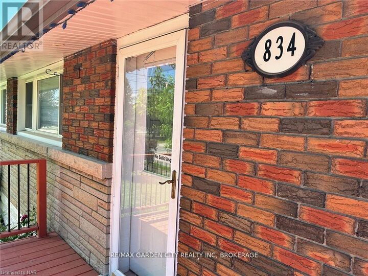 Property Photo:  834 David Street Upper  ON L3B 2C3 