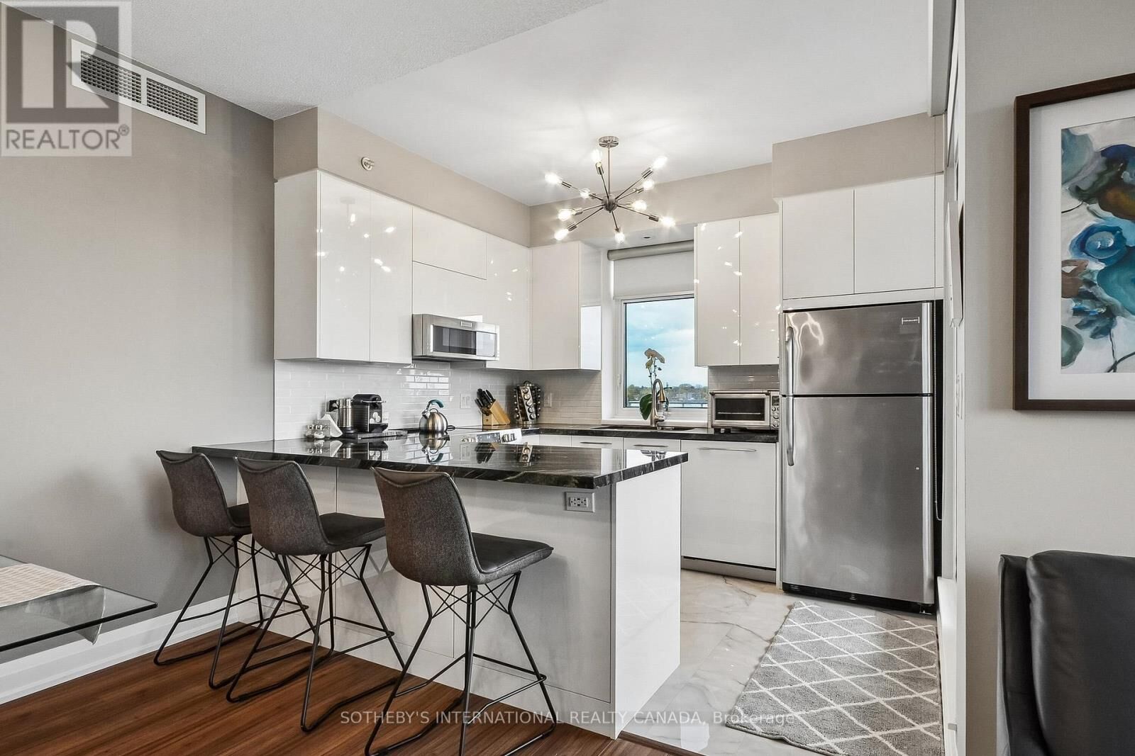 Property Photo:  24 Woodstream Boulevard 312  ON L4L 8C4 