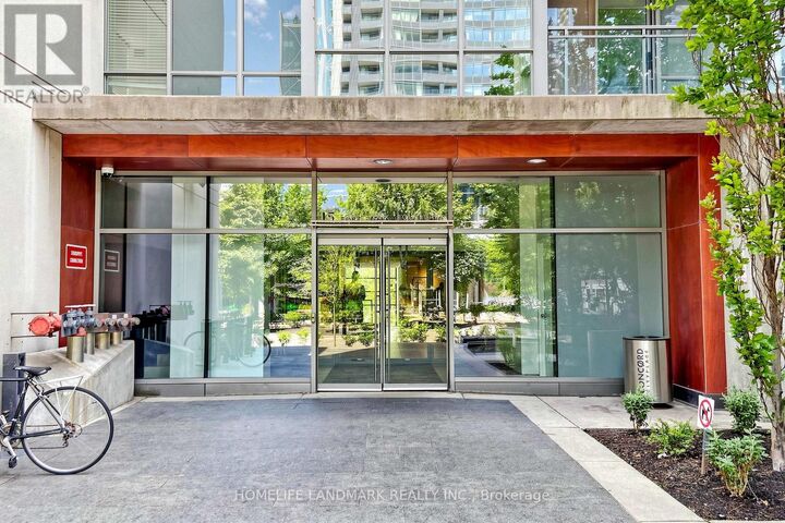 Property Photo:  15 Fort York Boulevard 2811  ON M5V 3Y4 