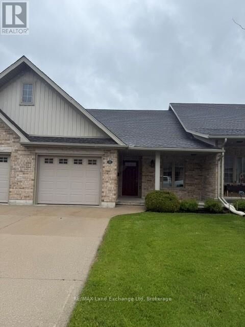 Property Photo:  740 Princess Street 12  ON N0G 2L3 