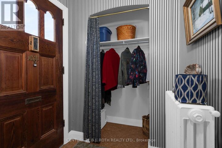 Property Photo:  51 Henry Street  ON L4N 1C6 