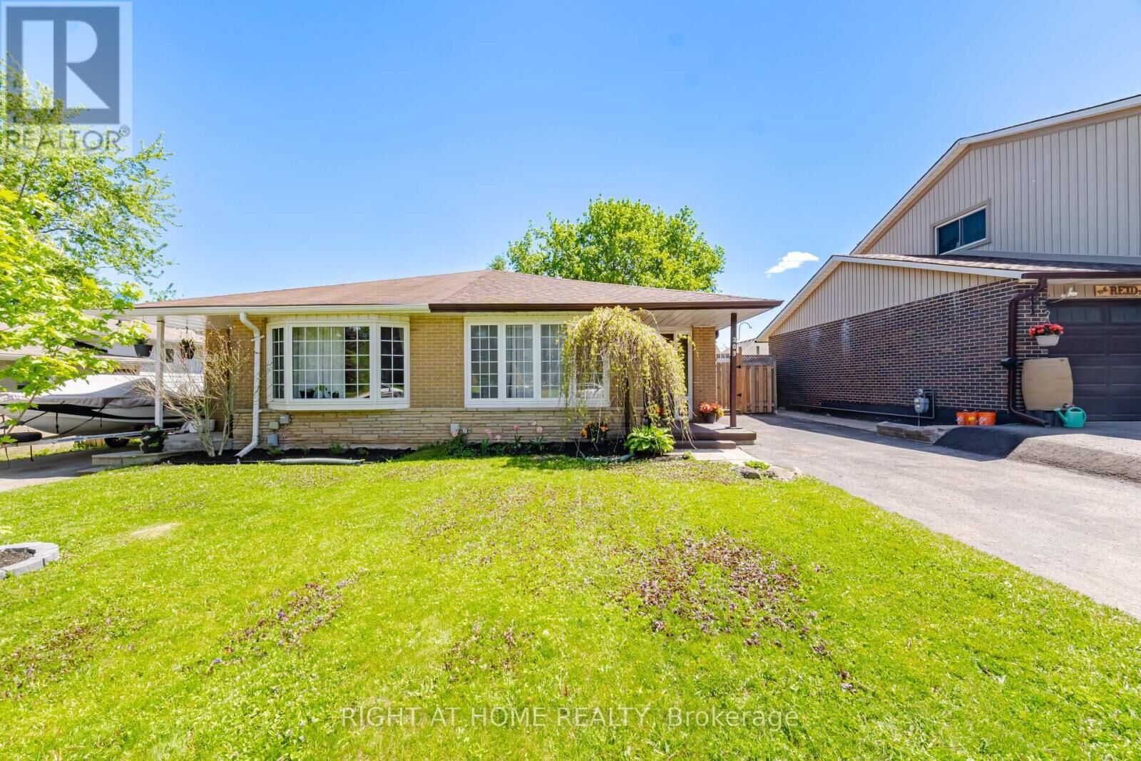 Property Photo:  309 Simon Street  ON L9V 2Y5 