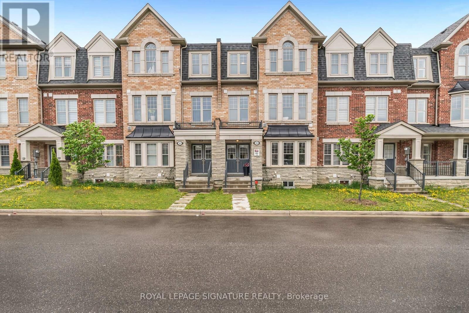 Property Photo: 21 Fresnel Road South ON L7A 4Z2