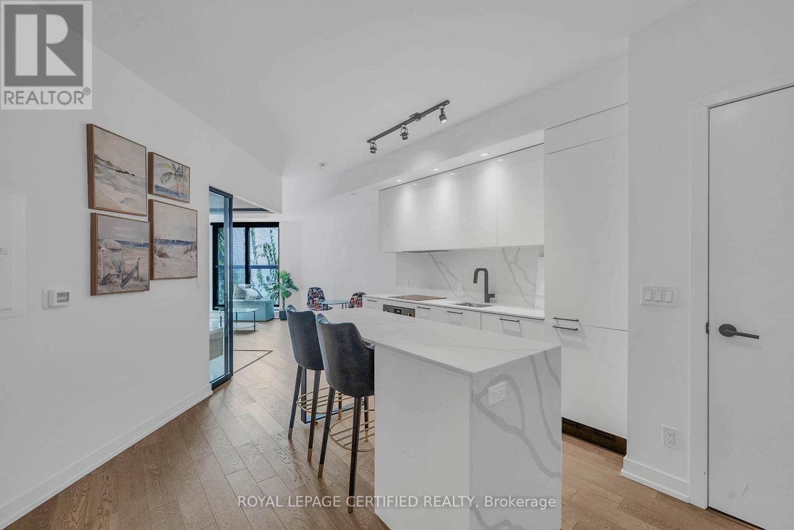 Property Photo:  200 Sudbury Street 411  ON M6H 0H1 