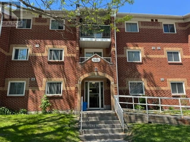 Photo de la propriété:  561 Armstrong Road 217  ON K7M 0C6 