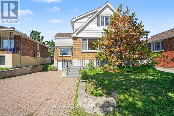 Property Photo:  352 Lacasse Avenue  ON K1L 7A9 