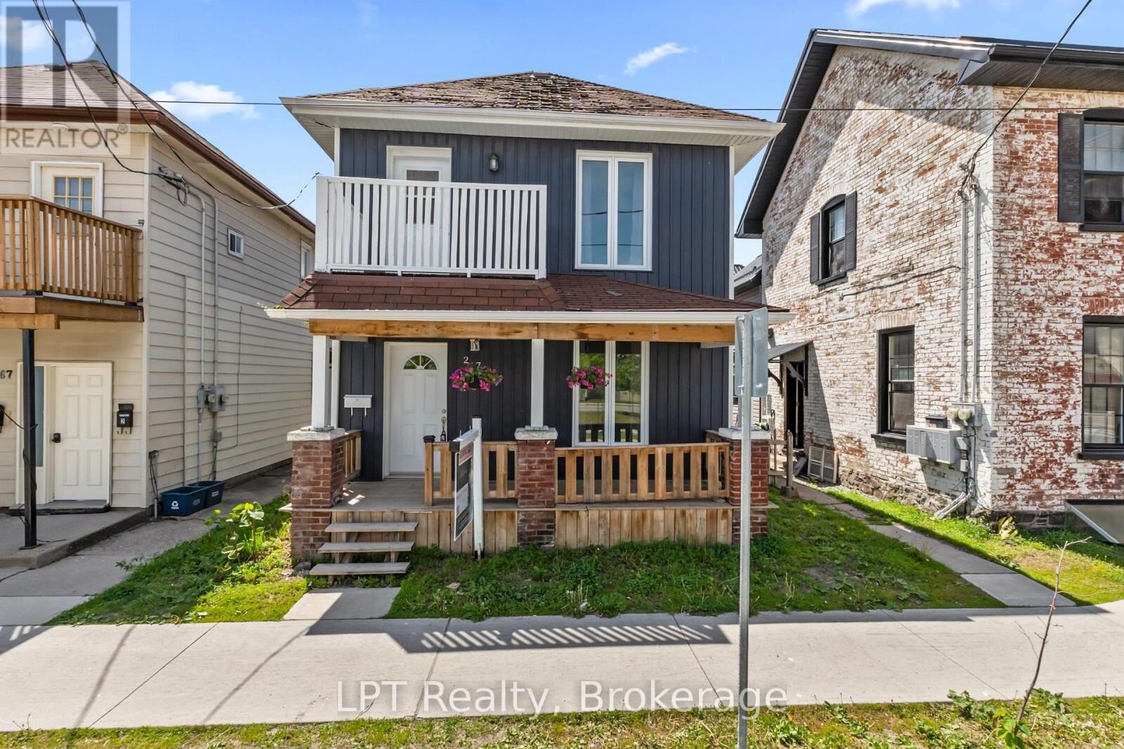 Property Photo:  273 Bethune Street  ON K9J 3L5 