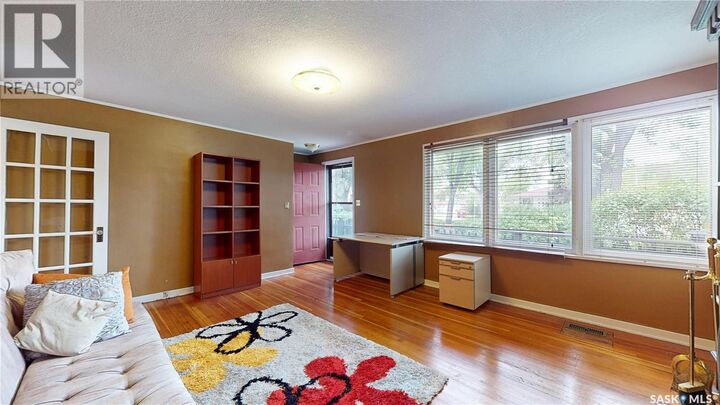 Photo de la propriété:  2879 Garnet Street  SK S4S 1X1 