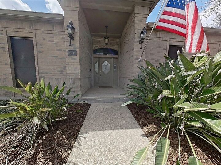 Property Photo: 6413 Haubourdin TX 78414