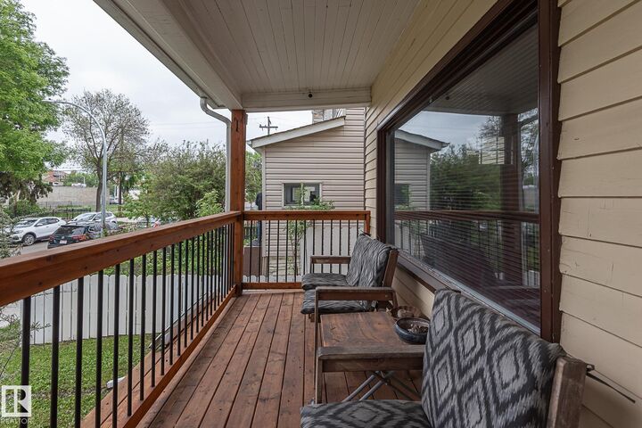 Property Photo:  9623 110A Avenue NW  AB T5H 1J8 