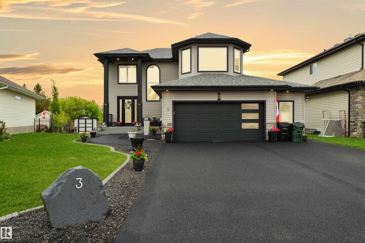 Property Photo:  3 Harvard Bay  AB T7X 4K9 