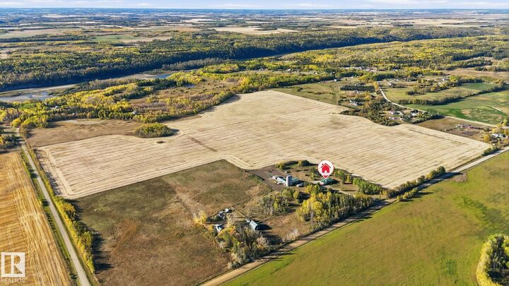 Property Photo: 1307 Twp Road 510 AB T7Y 2N2