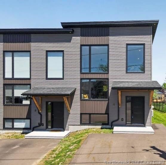Property Photo:  10 De La Colline Court  NB E1A 6N3 
