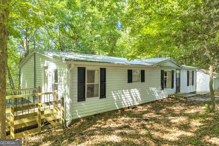 Property Photo: 114 Lake Harbor Trail GA 30557