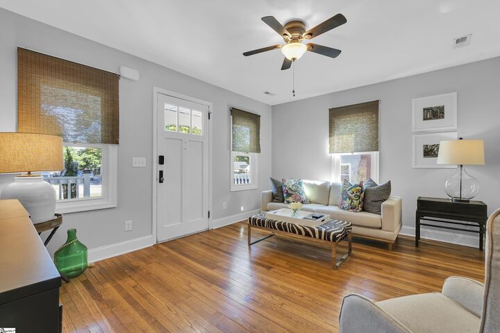 Property Photo: 115 Brookdale Avenue SC 29607