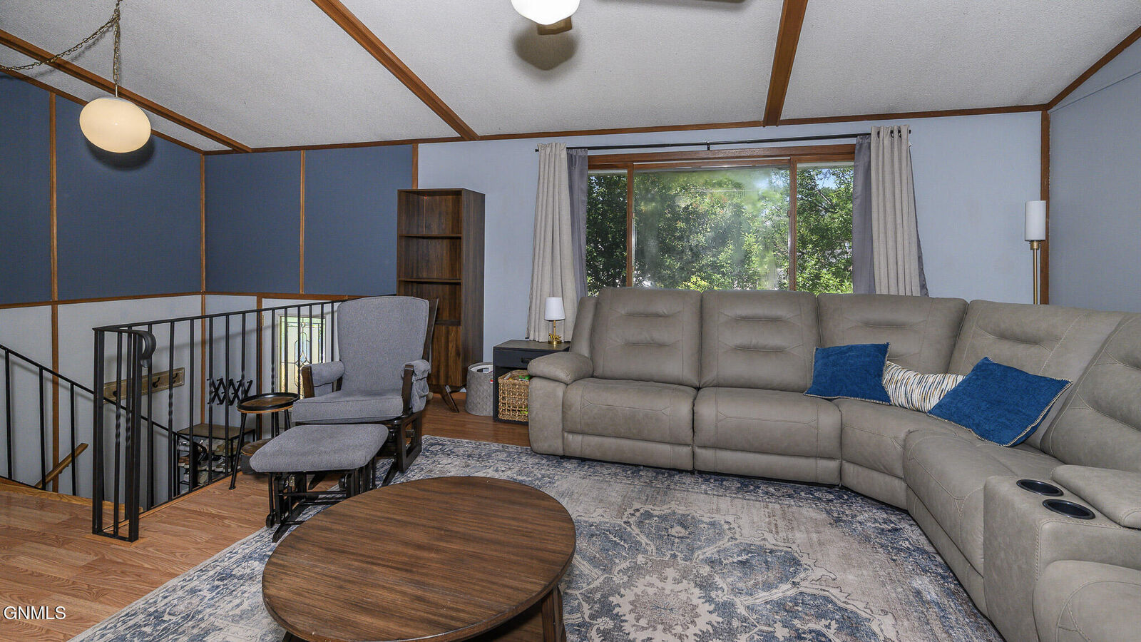 Property Photo: 1311 E Avenue C ND 58501