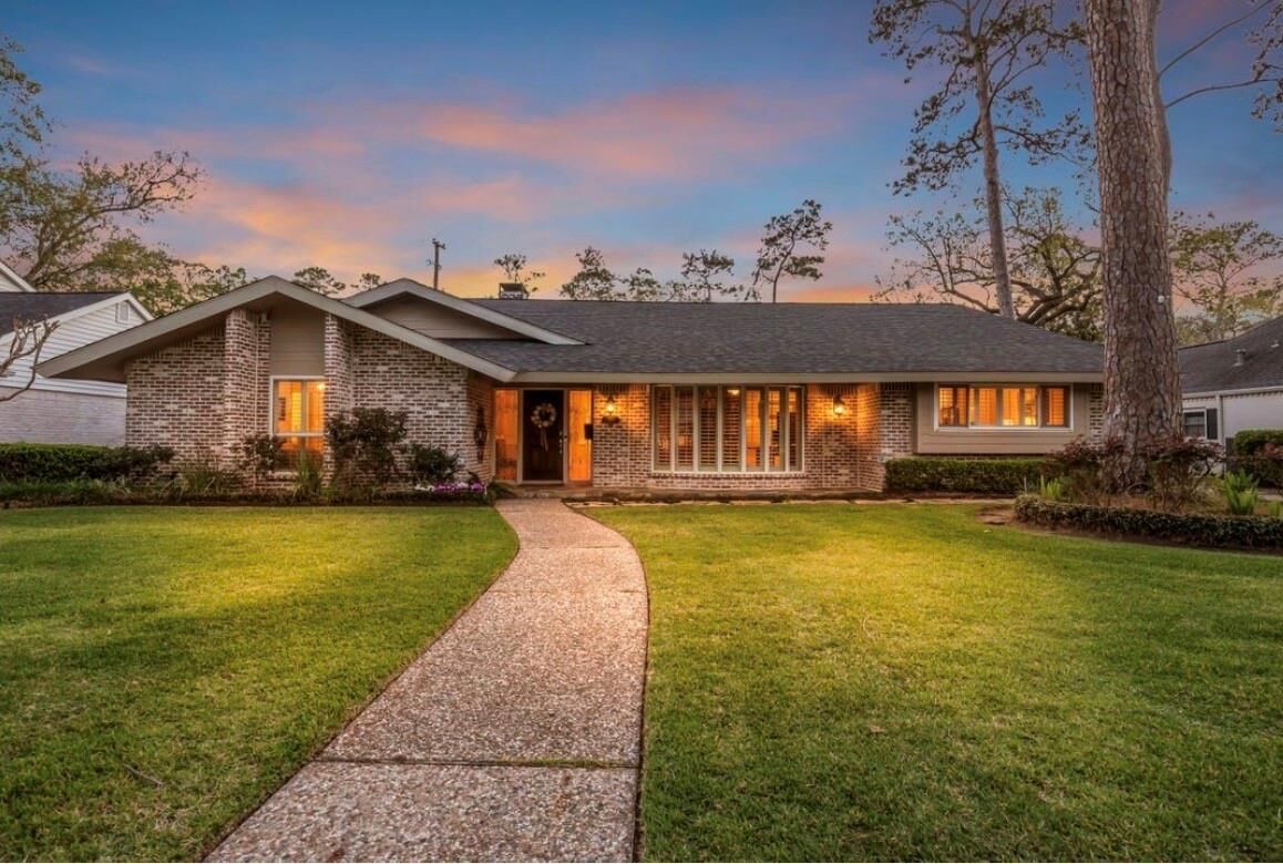 Property Photo:  13511 Queensbury Lane  TX 77079 
