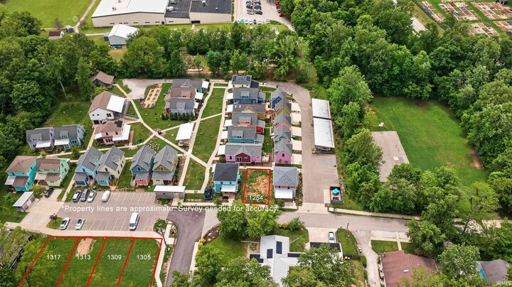 Property Photo:  1309 E Short Street  IN 47401 