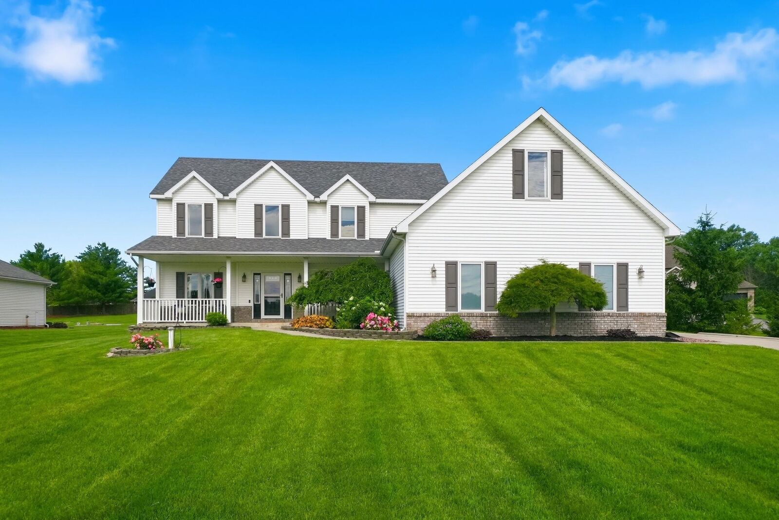 Property Photo: 15415 Amstutz Road IN 46765