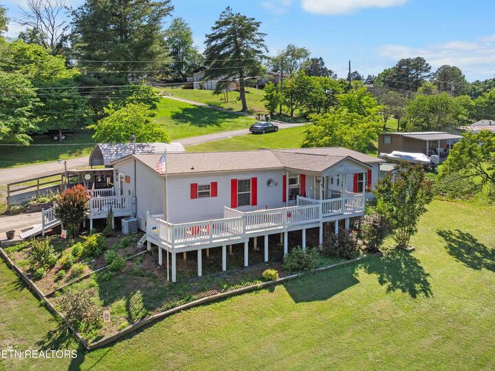 Property Photo:  142 Honey Creek Lane  TN 37861 