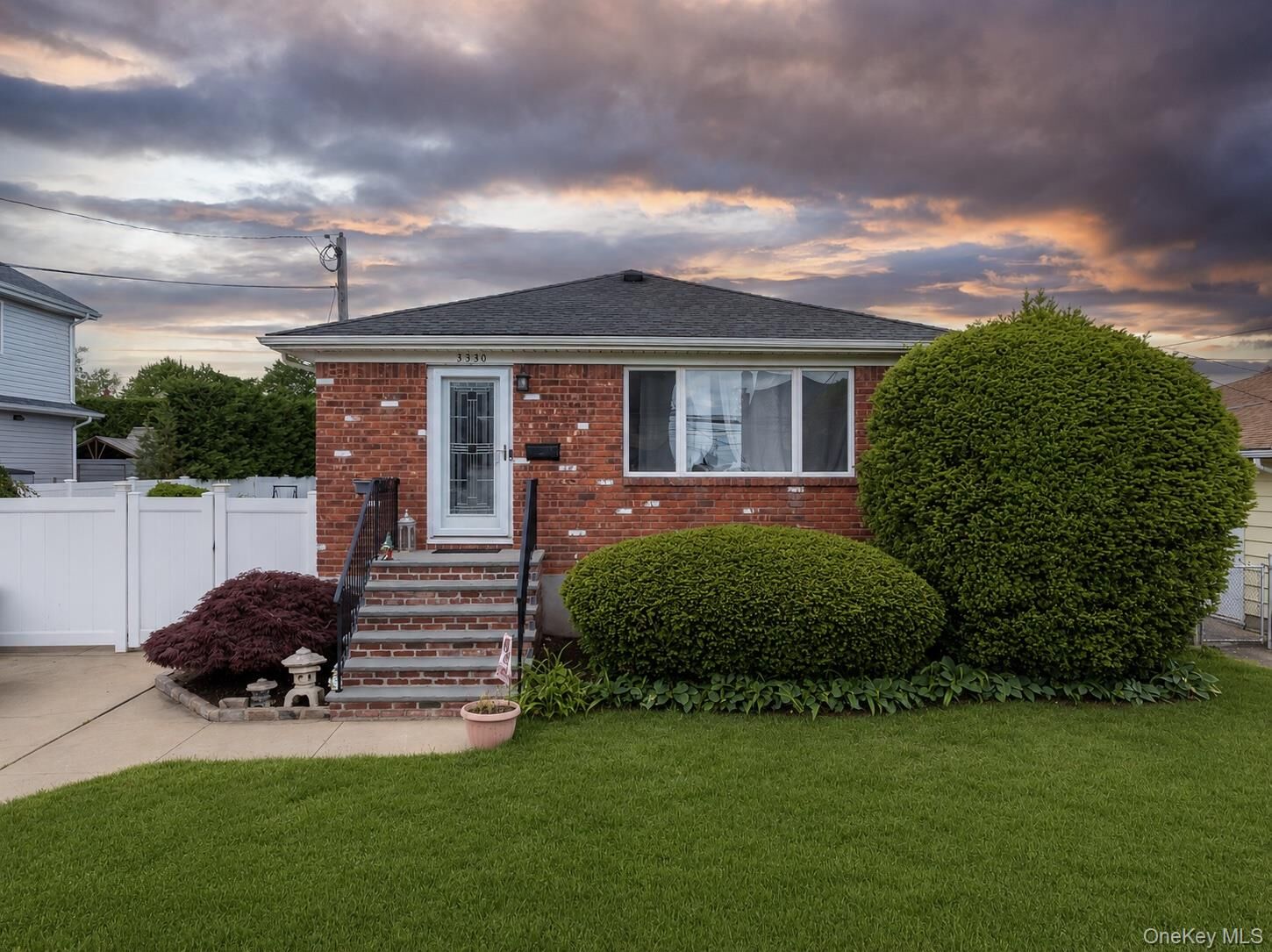 Property Photo: 3330 Murdock Avenue NY 11572
