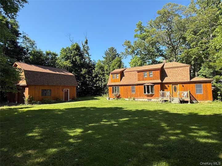 Property Photo:  17 Hillside Road  NY 10925 
