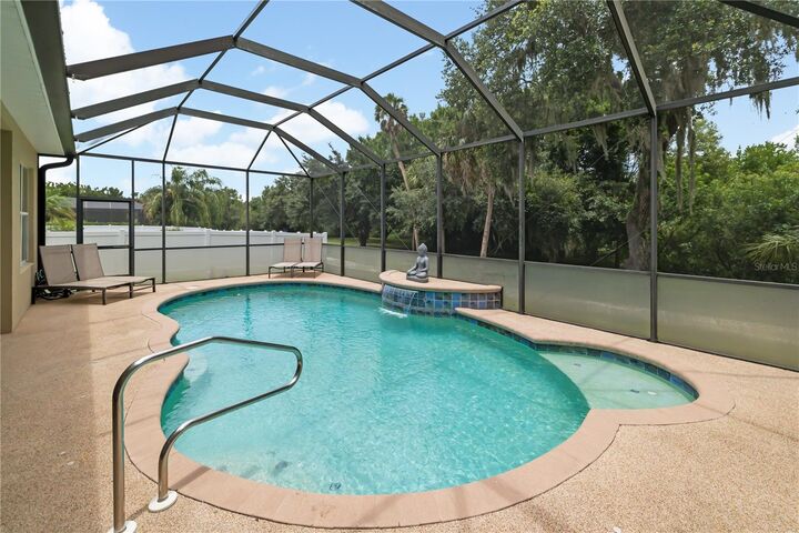 Property Photo:  12471 Natureview Circle  FL 34212 