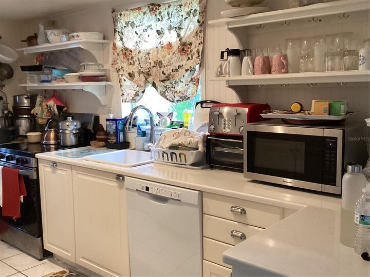 Property Photo: 4007 78th Street W FL 34209