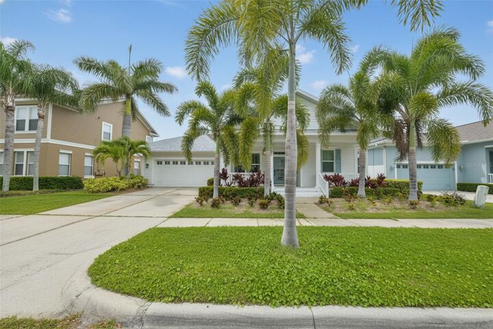 Property Photo:  404 Islebay Drive  FL 33572 