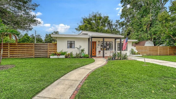 Property Photo:  1301 6th Street W  FL 34221 