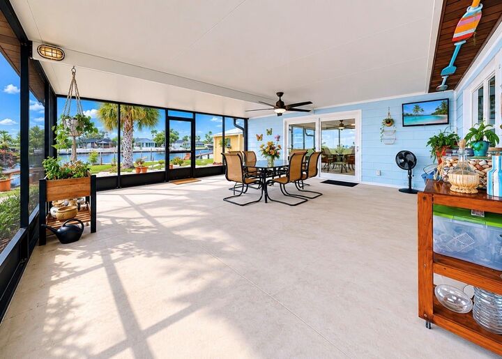 Property Photo:  803 Leisey Circle  FL 33570 
