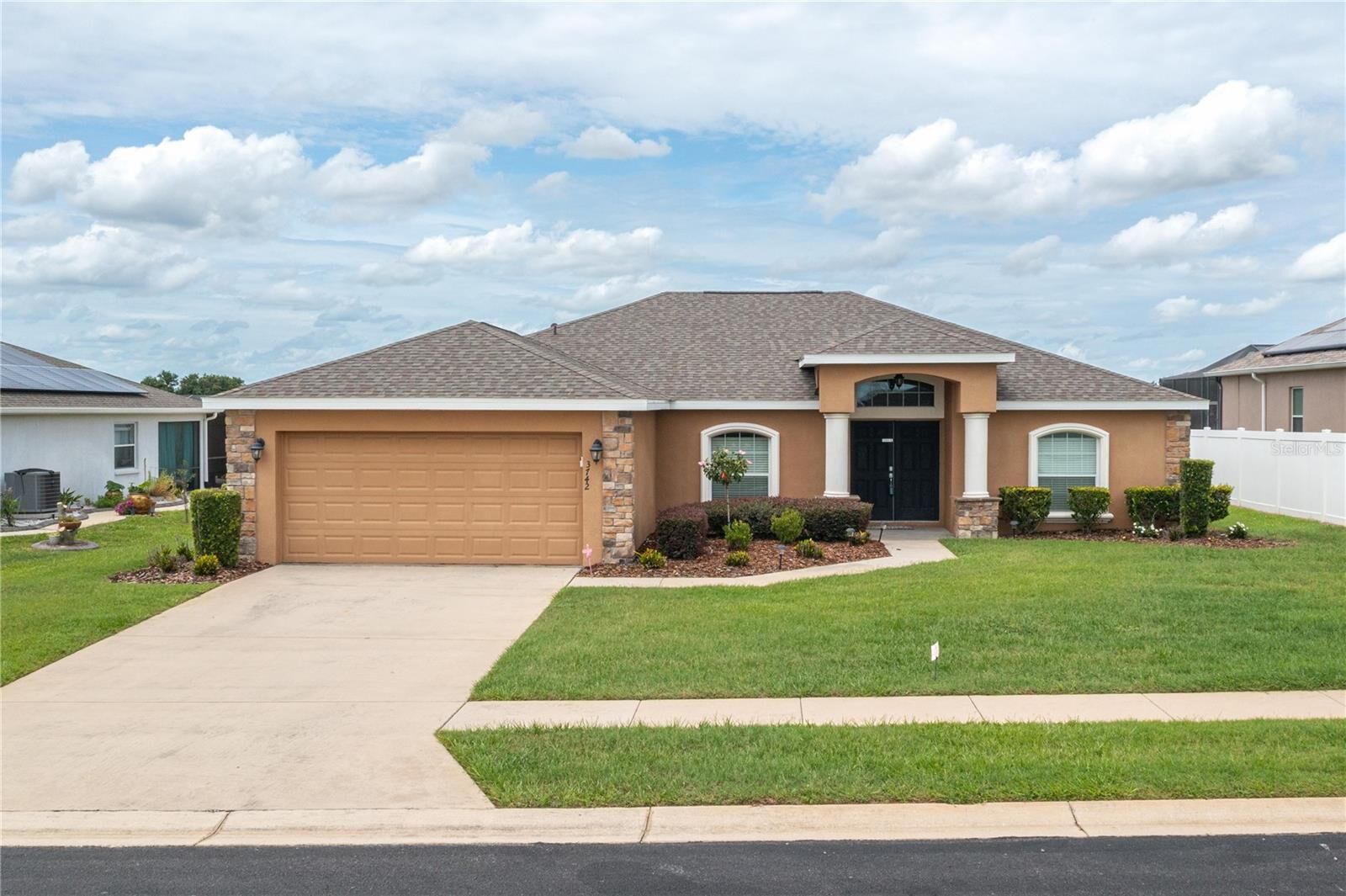 Property Photo: 3742 Fieldstone Circle FL 33881