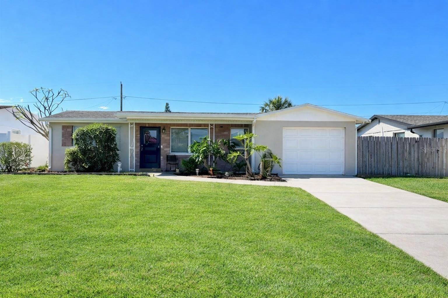 Property Photo:  8434 77th Ave  FL 33777 