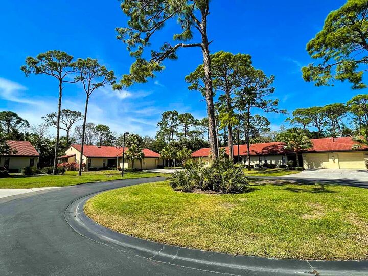 Property Photo:  3603 Pine Point Court 120  FL 34238 