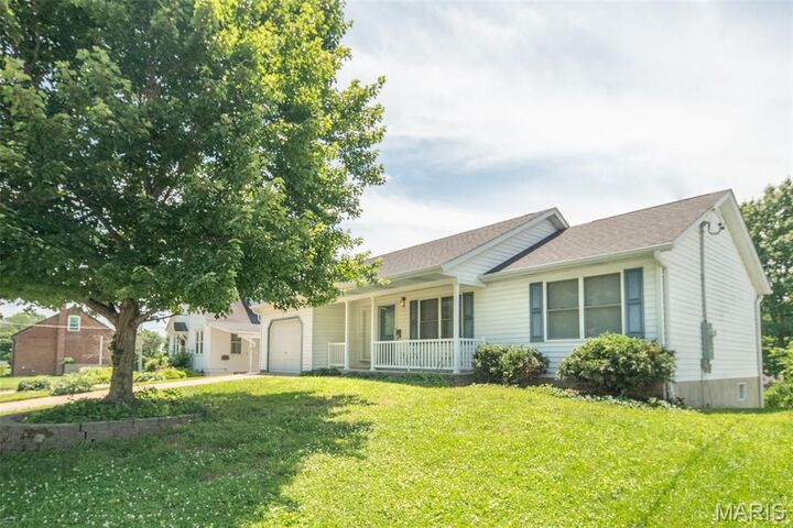 Property Photo:  1314 E 5th Street  MO 63090 