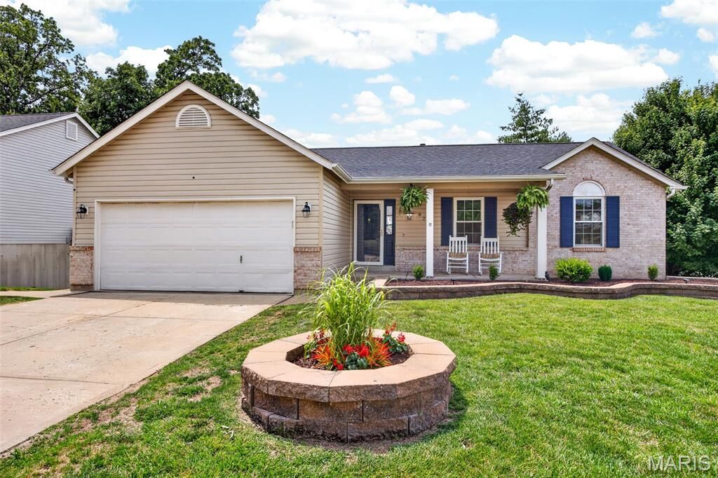 Property Photo:  828 Sherwood Forest Court  MO 63366 