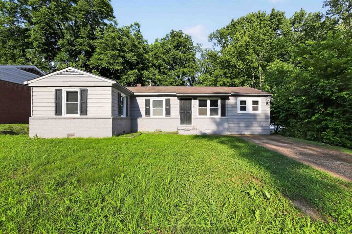 Property Photo:  3696 Debby Dr  TN 38127 