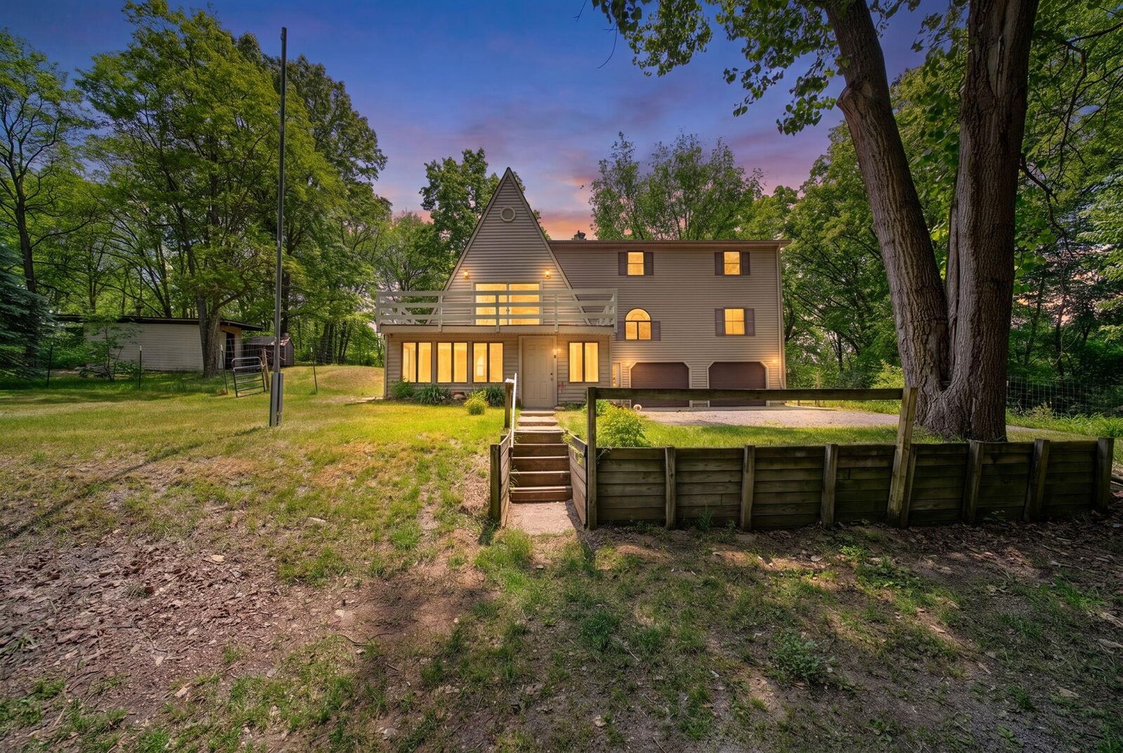 Property Photo:  7925 Seymour Road  MI 49240 