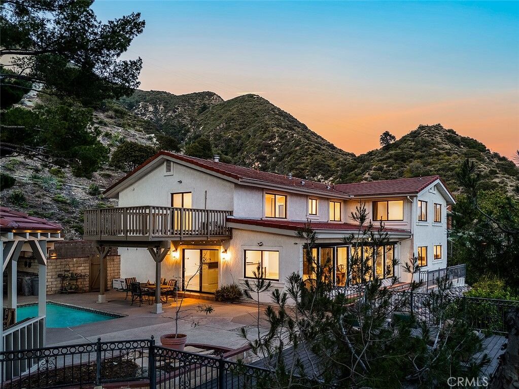 Property Photo:  5660 Pine Cone Road  CA 91214 