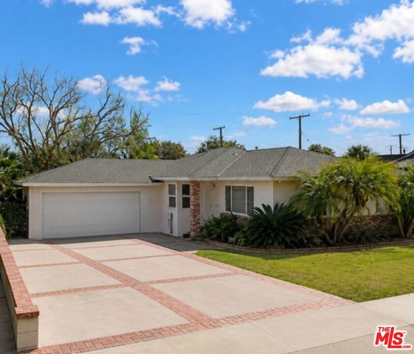 Property Photo:  13010 Marlette Drive  CA 90638 