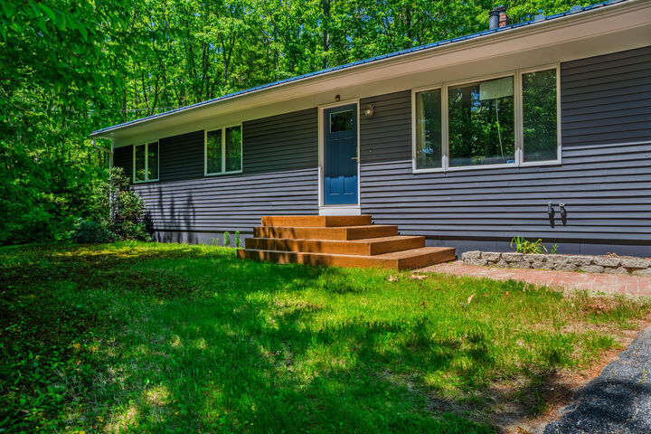 Property Photo:  81 Babbidge Road  ME 04105 