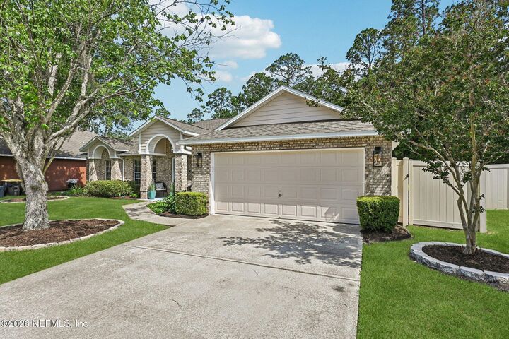 Property Photo:  10383 Meadow Point Drive  FL 32221 