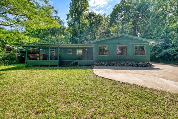 Property Photo:  521 Sunnyside Road  GA 30546 
